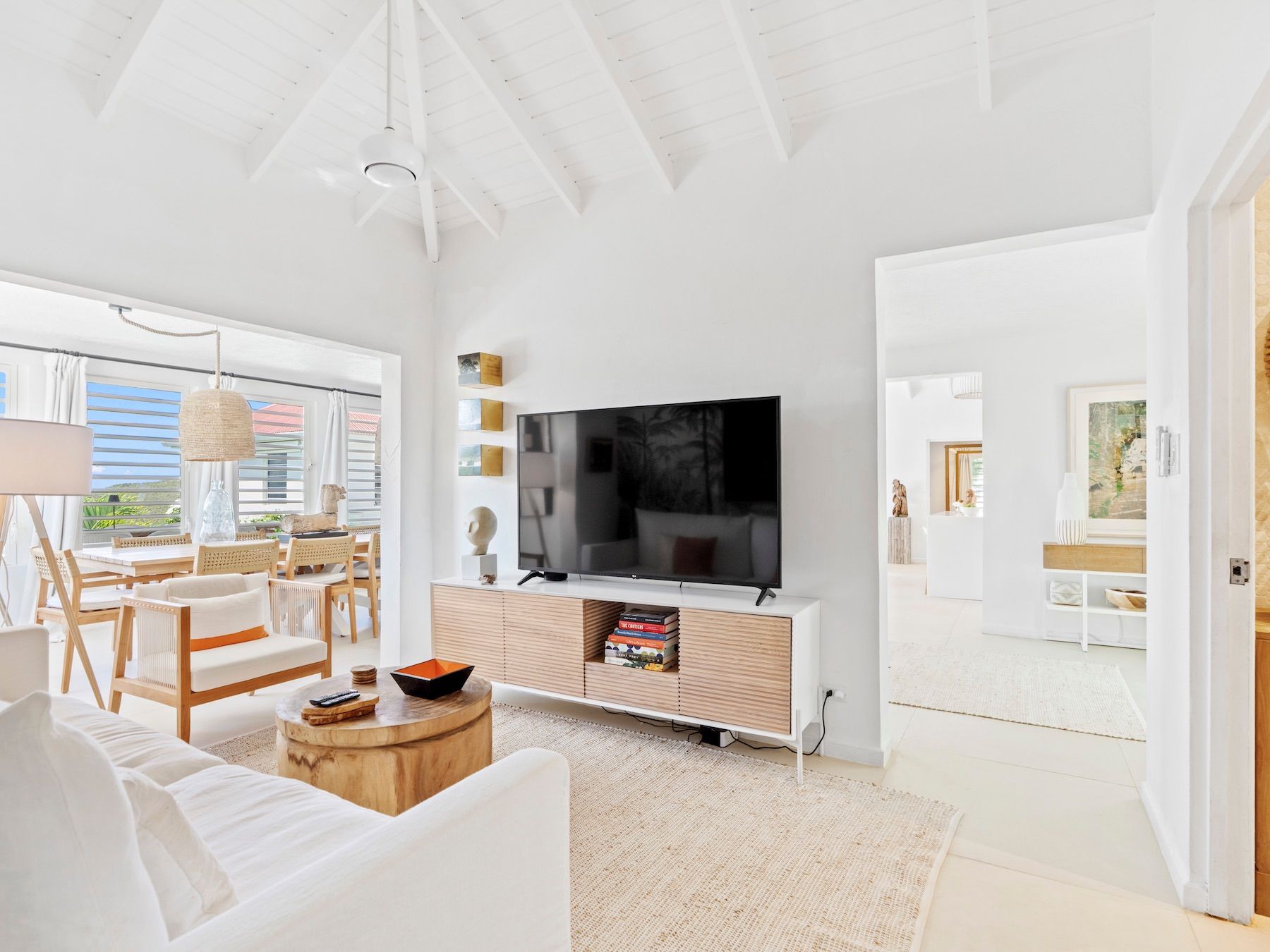 Bright Waters villa photo.